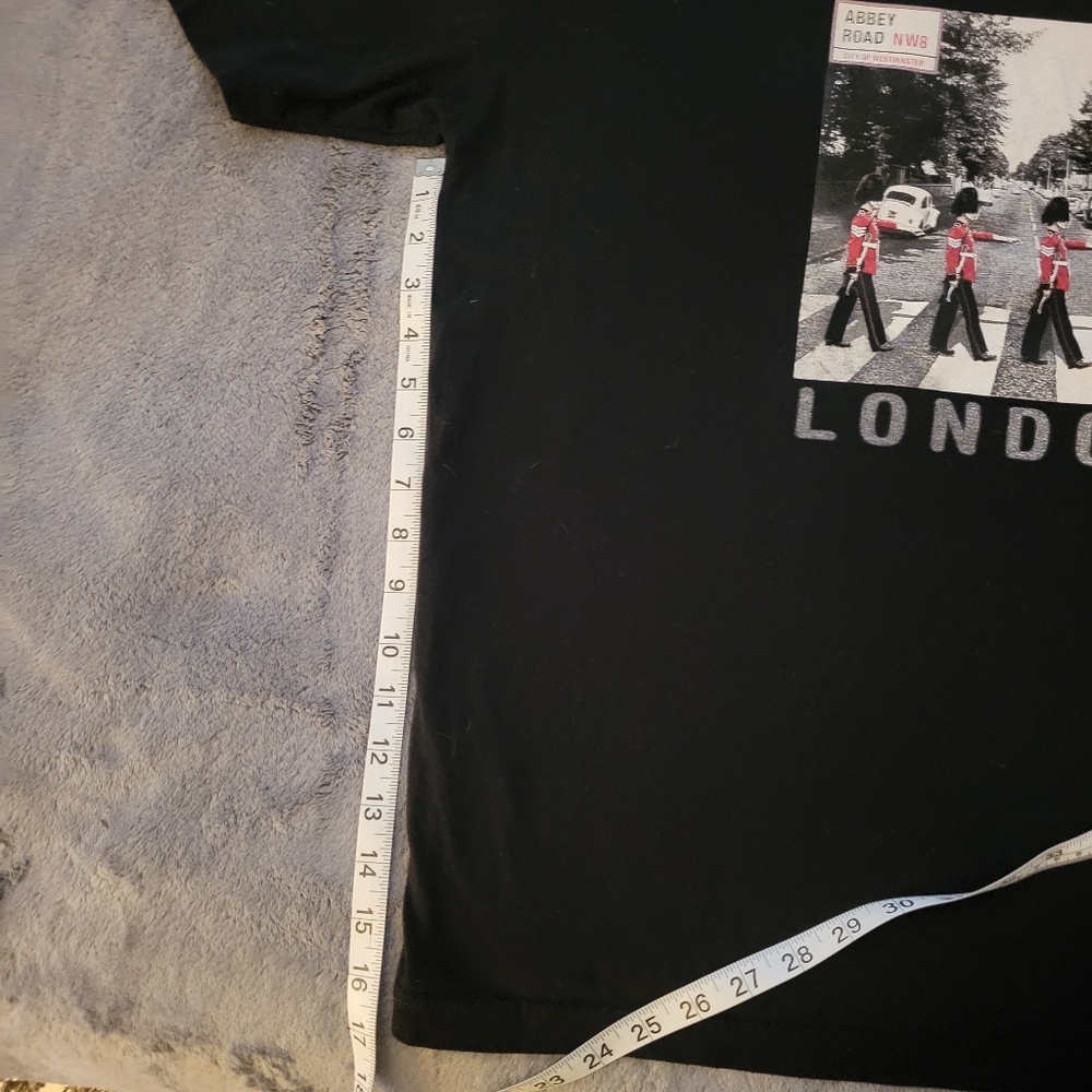 Mens Black XL T-Shirt Crest of London Abbey Rd Queens Guard - Picture 6 of 9